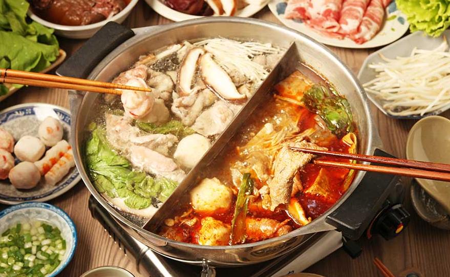 Chinese hot pot is a typical boiling dish.