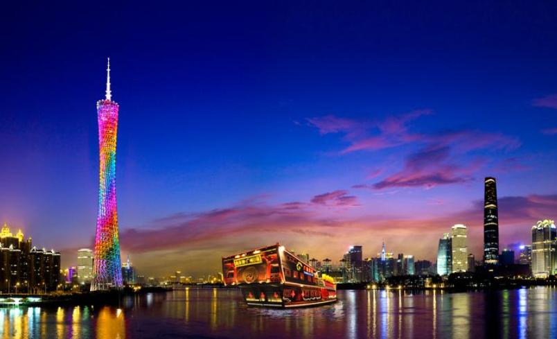 The Canton Tower is on the banks of the Pearl River - a nice place to walk and sightsee.