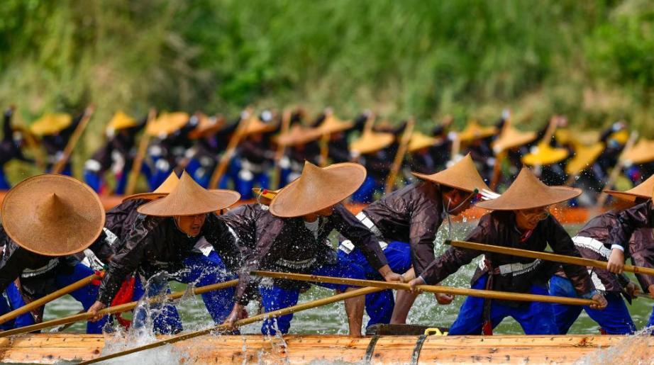 The Dragon Canoe Festival of the Miao Ethnic People